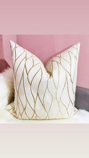 The white and Gold Pattern Pillow Cover