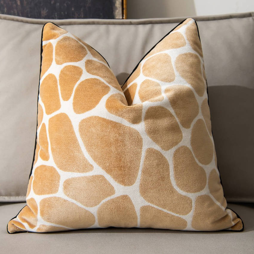 22x22 Giraffe Print Pillow Cover